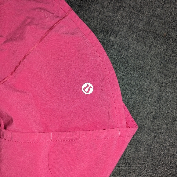 Lululemon Speed Up High-Rise Short 2.5" size 6 - Picture 3 of 6